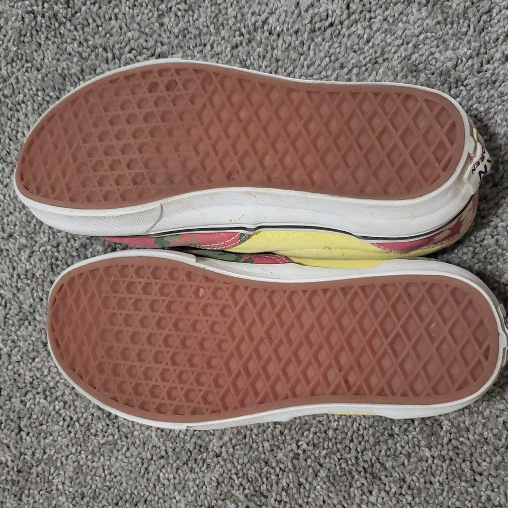 vans! - Picture 5 of 5